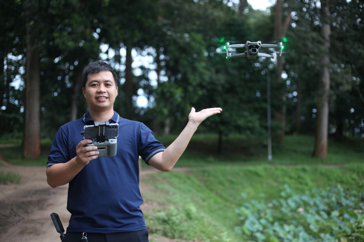 Bay drone khảo sát hiện trường
